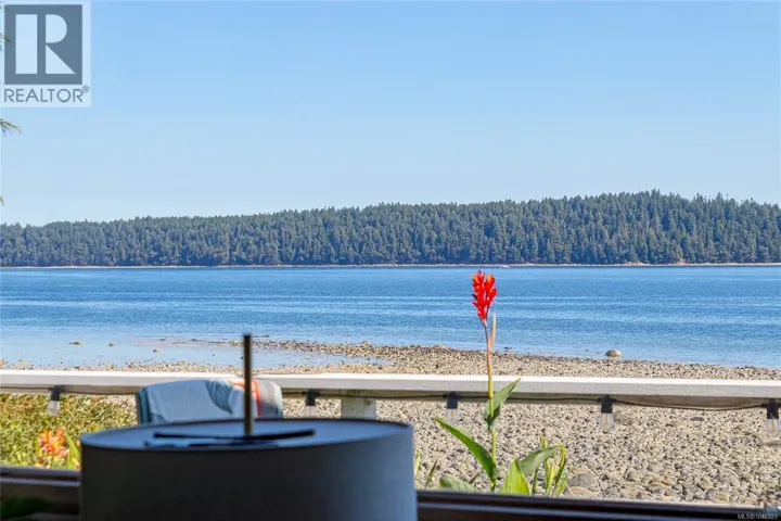 4995 Shoreline Dr, Bowser, British Columbia V0R1G0