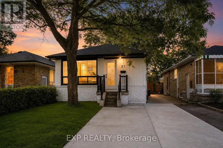 31A LAUREL AVENUE, Toronto (Kennedy Park), Ontario M1K3J3