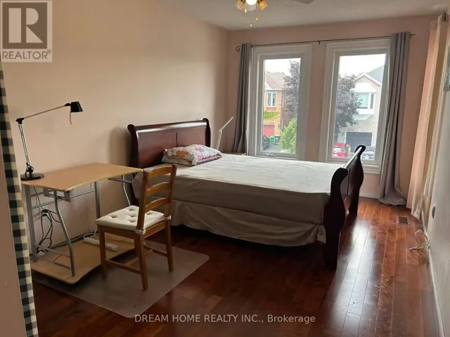 BEDROOM 2 - 2876 WESTBURY COURT, Mississauga (Central Erin Mills), Ontario L5M6B3