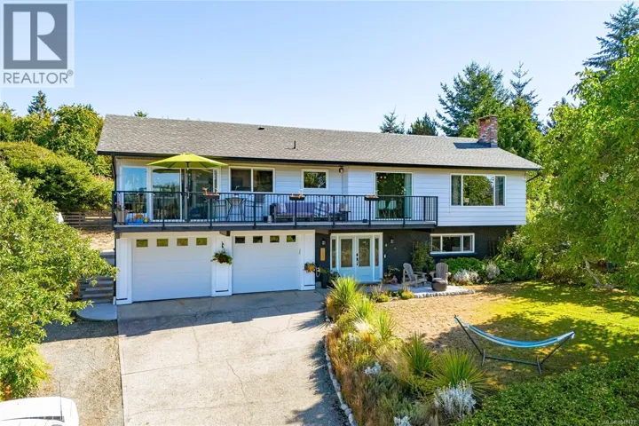 1854 Mt. Newton Cross Rd, Central Saanich, British Columbia V8M1L1