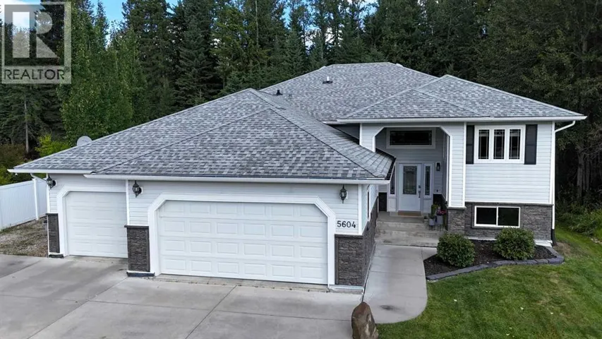5604 16 Avenue, Edson, Alberta T7E1X1
