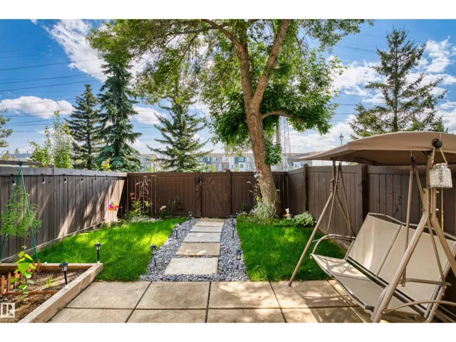 117 TUDOR LANE NW, Edmonton, Alberta T6J3T5