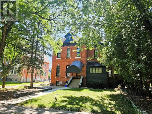 460 WILBROD STREET, Ottawa, Ontario K1N6M8