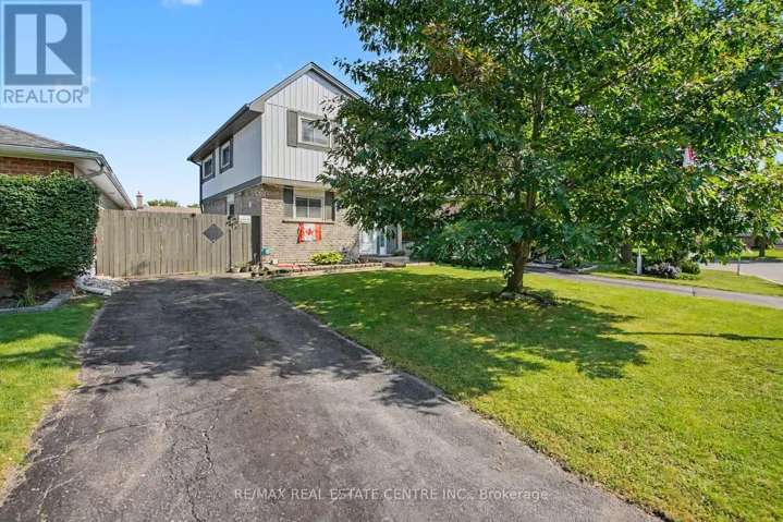 4 SEAFORTH COURT, London East (East I), Ontario N5V3L1