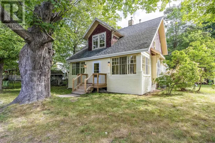 20 Queen Street, Middleton, Nova Scotia B0S1P0