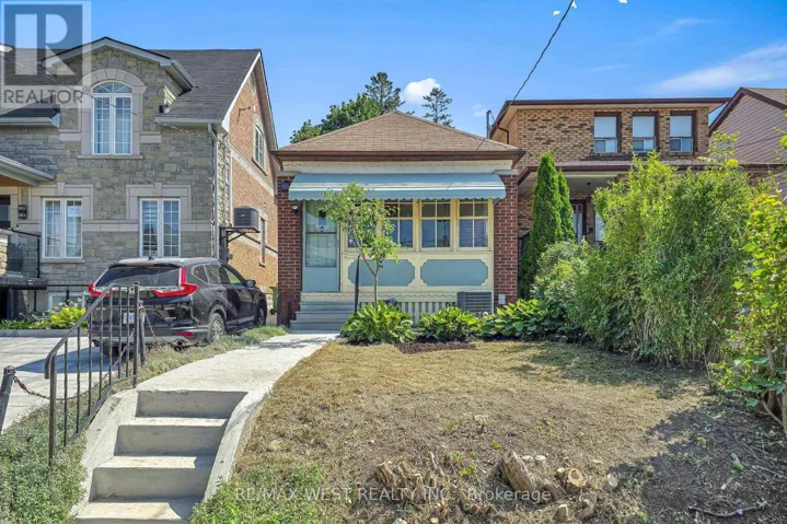 59 BRANSTONE ROAD, Toronto (Caledonia-Fairbank), Ontario M6E4E3