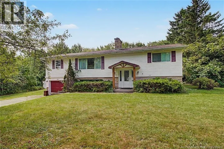 719 Glengarry Place, Fredericton, New Brunswick E3B5Z8