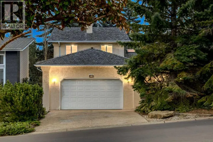 660 Coach Grove Road SW, Calgary, Alberta T3H1C6