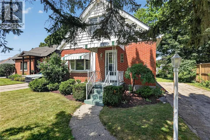 78 BELLEVIEW Avenue, Kitchener, Ontario N2B1G5
