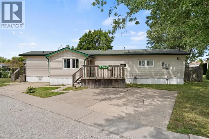 5 Oak COURT, McGregor, Ontario N0R1J0