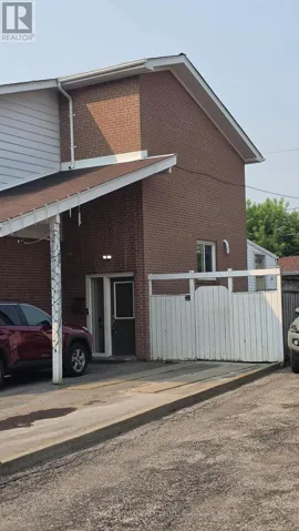ROOM 2 - 888 KROSNO BOULEVARD, Pickering (Bay Ridges), Ontario L1W1H4