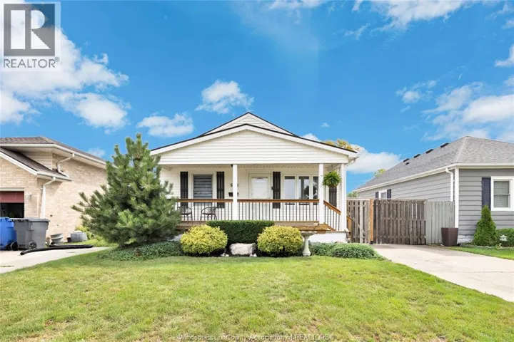 678 LABUTE, Tecumseh, Ontario N8N2B3