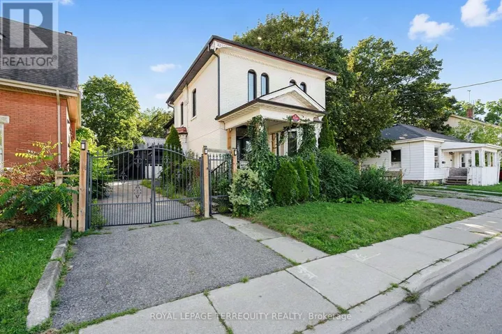 35 ELIZABETH STREET N, Brampton (Downtown Brampton), Ontario L6X1S3