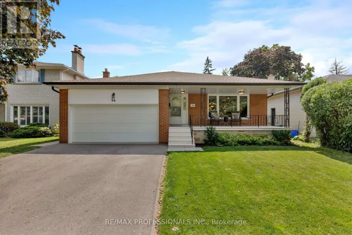 36 THICKET ROAD, Toronto (Markland Wood), Ontario M9C2T6