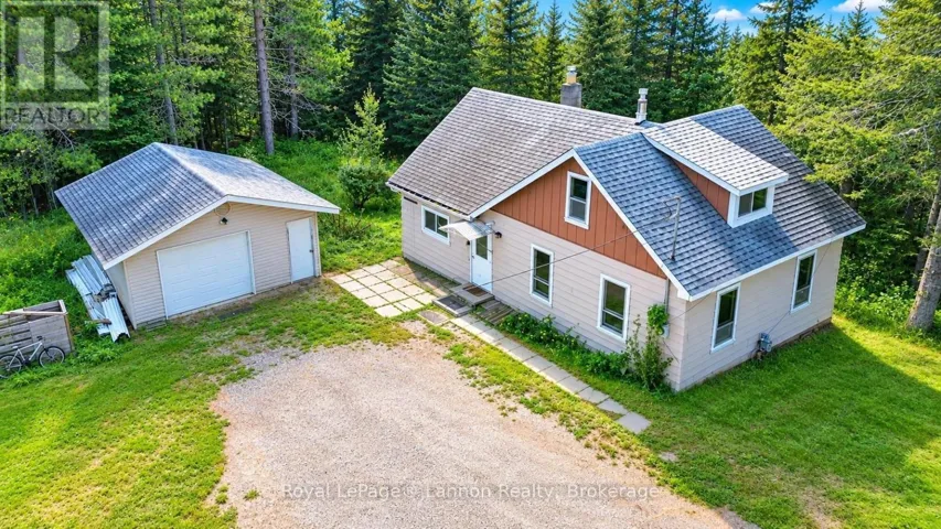 170 Hazelwood DR, Thunder Bay, Ontario P7G1Y4