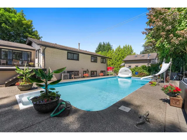 6050 LECLAIR STREET, Abbotsford, British Columbia V4X2C9