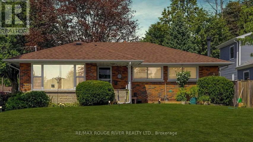 LOWER - 46 SUNSET DRIVE, Oshawa (Centennial), Ontario L1G3L1