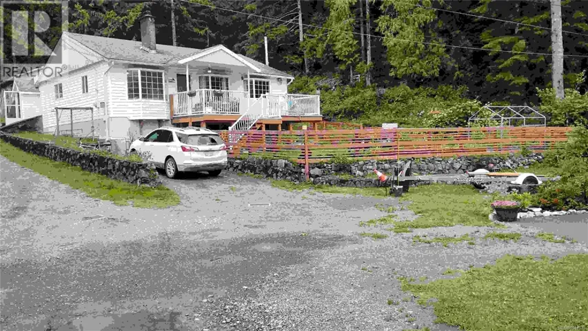 922 Resolution Rd, Tahsis, British Columbia V0P1X0