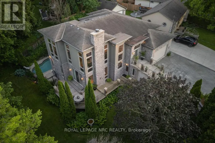 164A LAKESHORE ROAD, St. Catharines (Vine/Linwell), Ontario L2N2V1