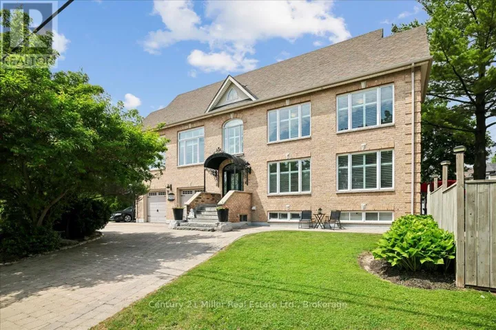 2355 OLD CARRIAGE ROAD, Mississauga (Erindale), Ontario L5C1Y6