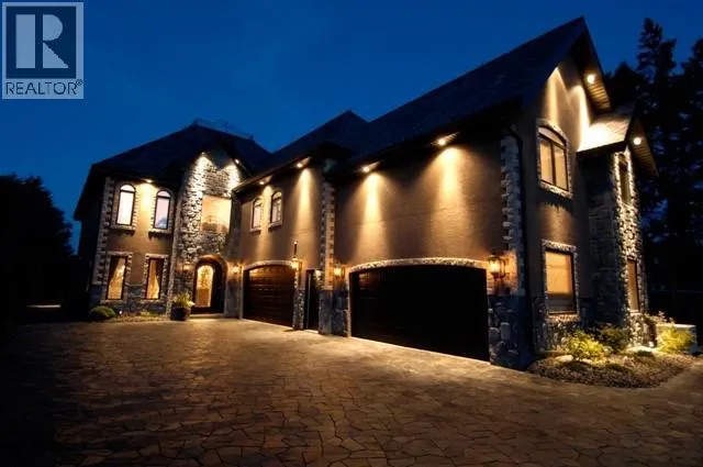 3517 Lakeshore Road, Kelowna, British Columbia V1W3K1