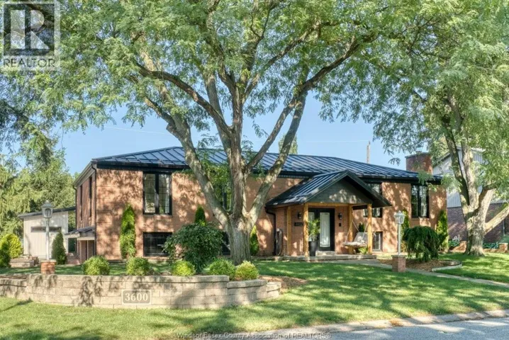 3600 HUNTINGTON AVENUE, Windsor, Ontario N9E2N3