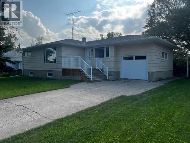5202 56 Avenue, Olds, Alberta T4H1H8
