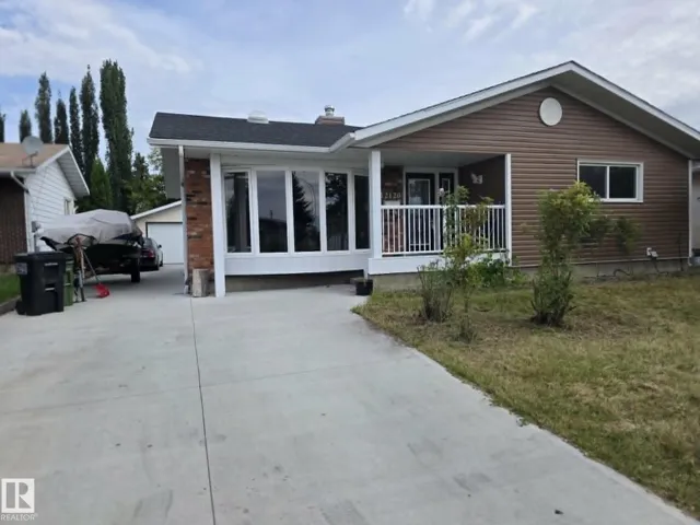 12120 146 AV NW, Edmonton, Alberta T5X1V3
