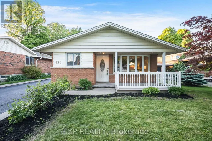 124 DUNSMERE DRIVE, Kitchener, Ontario N2E1V7