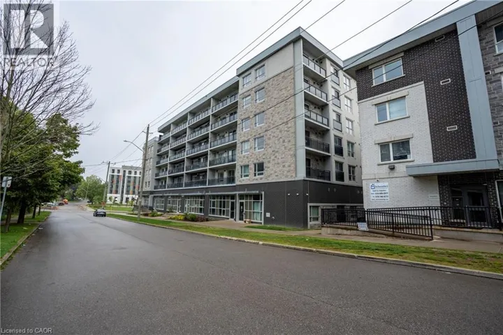 275 LARCH Street Unit# F-114, Waterloo, Ontario N2L0J3
