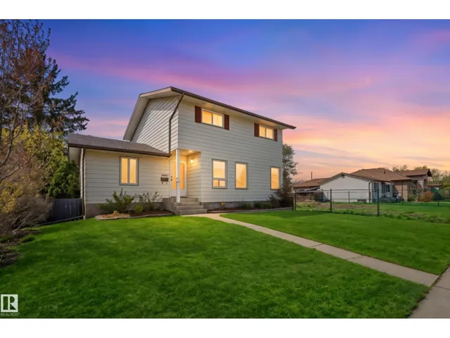 10502 158 ST NW, Edmonton, Alberta T5P2Y6
