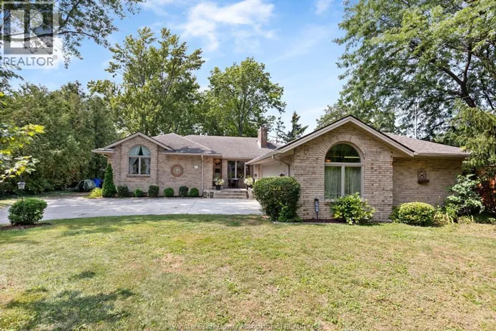 161 LACASSE BOULEVARD, Tecumseh, Ontario N8N2B4