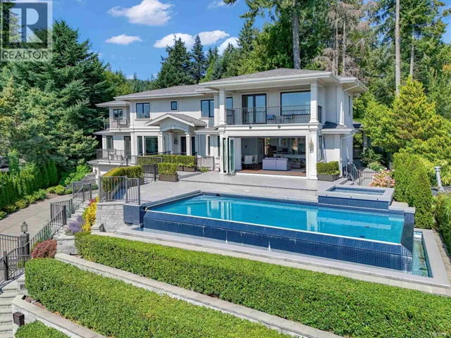 4135 BURKEHILL PLACE, West Vancouver, British Columbia V7V3M8