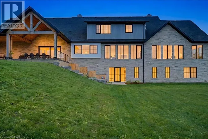 742 COUNTRY SQUIRE Road, Waterloo, Ontario N2J4G8