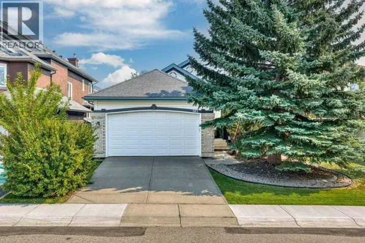 165 Douglasview Rise SE, Calgary, Alberta T2Z2H8