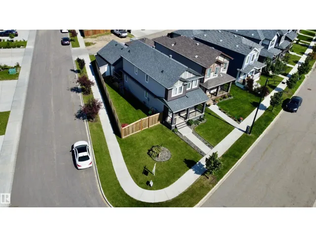 17359 49 ST NW NW, Edmonton, Alberta T5Y3W1