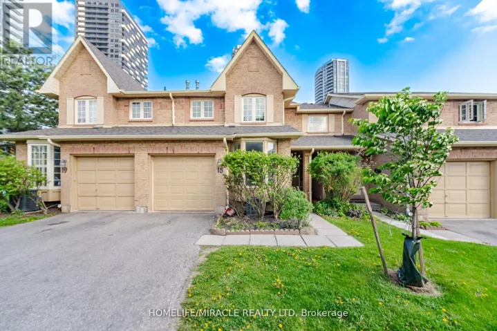 18 - 35 CEREMONIAL DRIVE, Mississauga (Hurontario), Ontario L5R3G6