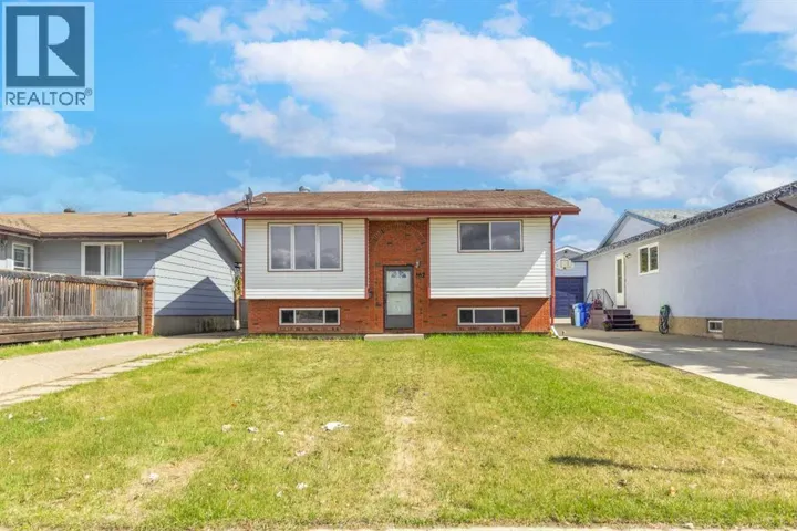 162 Elmore Drive, Fort McMurray, Alberta T9H4N3