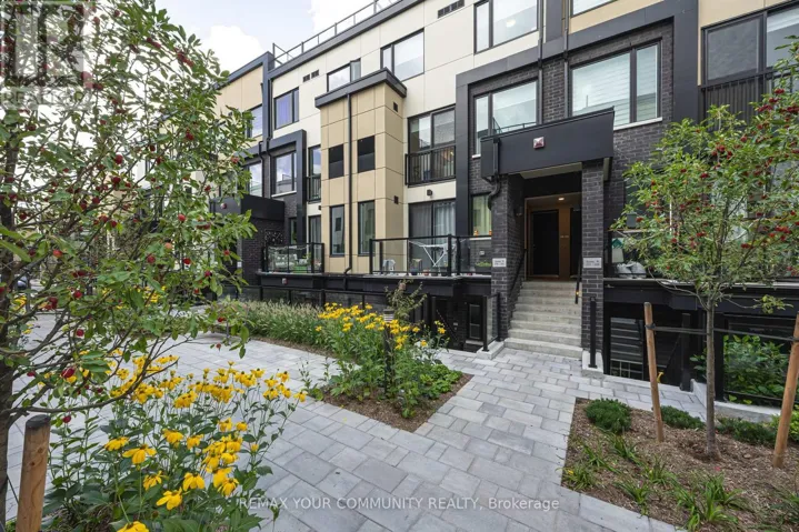 220 - 1650 VICTORIA PARK AVENUE, Toronto (Victoria Village), Ontario M1R0G8