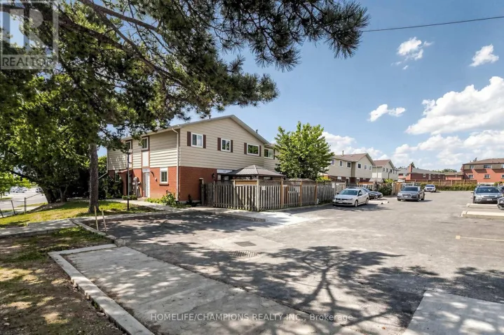 18 - 18 SAN VITO WAY, Toronto (Glenfield-Jane Heights), Ontario M3L2G8