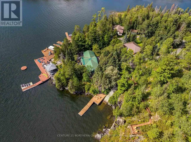 A15 CLEARWATER BAY, LAKE OF THE WOODS, W OF KEEWATIN, Ontario P0X1S0