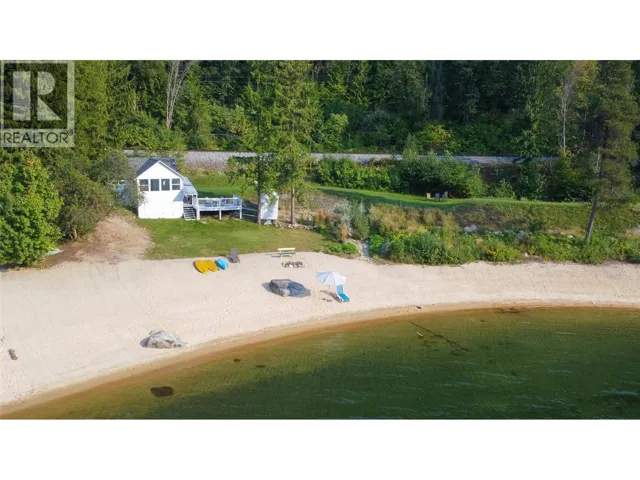 2205 Bealby Road, Nelson, British Columbia V1L6W2