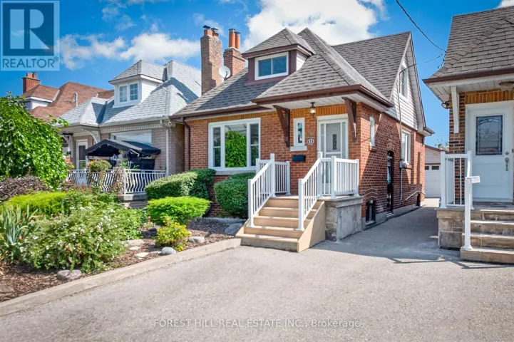11 YARROW ROAD, Toronto (Keelesdale-Eglinton West), Ontario M6M4E2