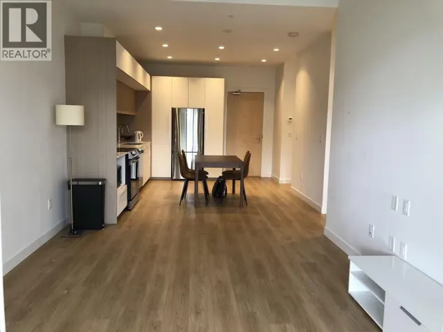 601 9888 UNIVERSITY CRESCENT, Burnaby, British Columbia V5A0G4