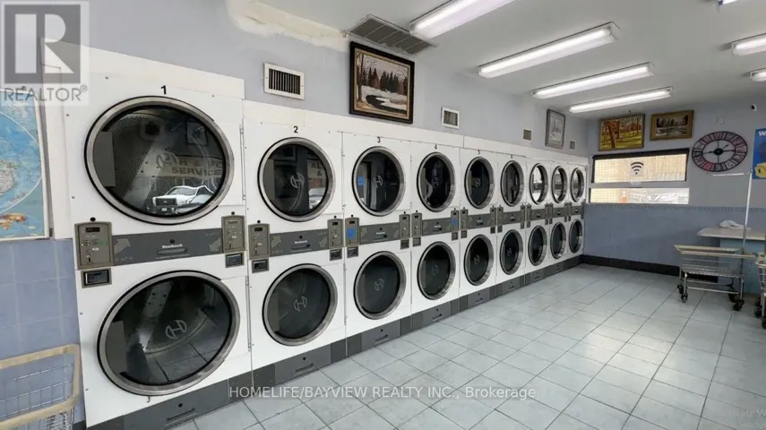 150 KENWOOD AVENUE, Toronto (Humewood-Cedarvale), Ontario M6C2S3