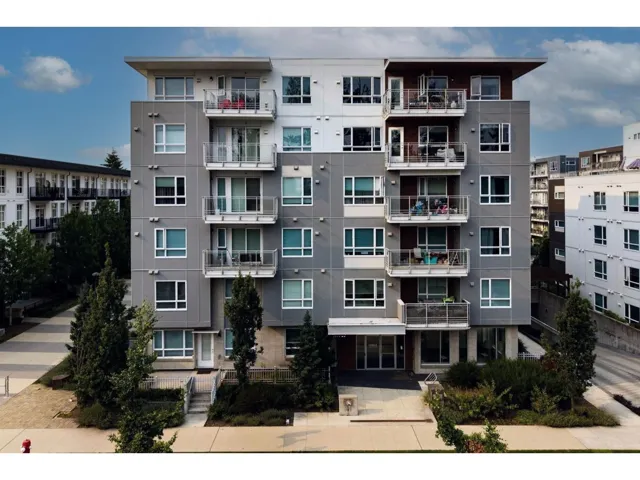 118 13963 105 BOULEVARD, Surrey, British Columbia V3T0M9