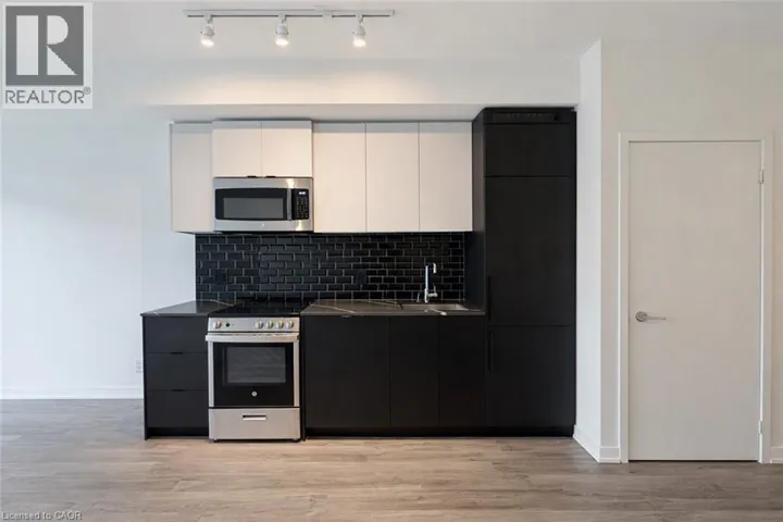 285 DUFFERIN ST W/S Street Unit# 609, Toronto, Ontario M6K0J2