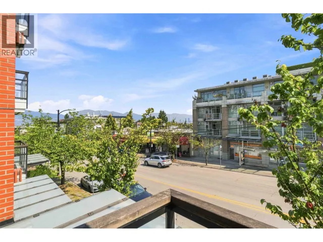 202 3611 W 18TH AVENUE, Vancouver, British Columbia V6S1B3