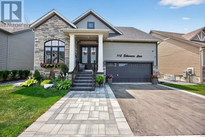 Welcome to 112 Schooner's Lane, Thornbury