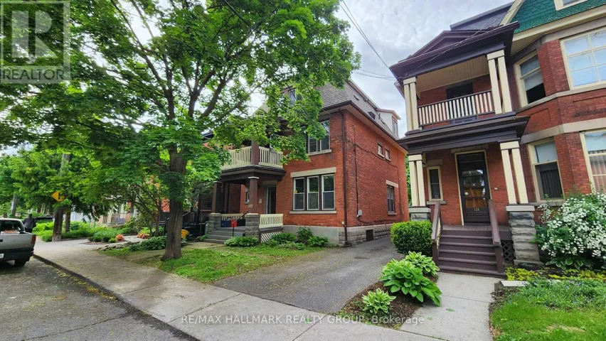 3 - 122 FOURTH AVENUE, Ottawa, Ontario K1S2L4